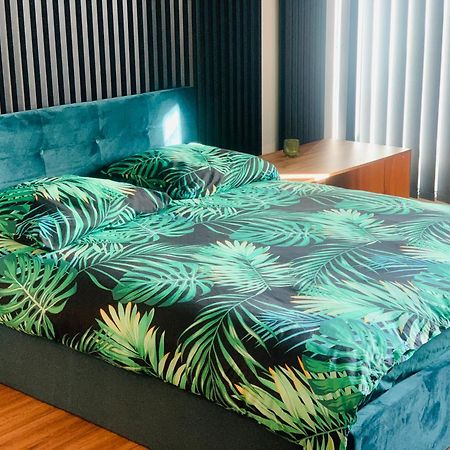 Hanza Tower De Lux Green 슈체친 외부 사진